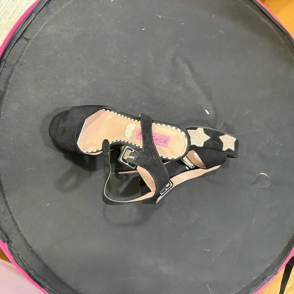 Betsey Johnson Black Heels with Gold Stars - Picture 1 of 2
